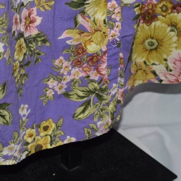 Denim 24/7 Floral, Button Front Blouse, Purple Background, size 32W - Picture 8 of 16